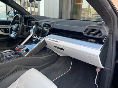 صورة 67 لـ 2019 Lamborghini URUS