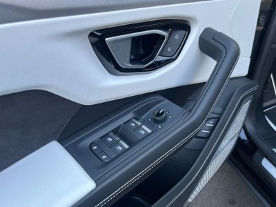 صورة 64 لـ 2019 Lamborghini URUS