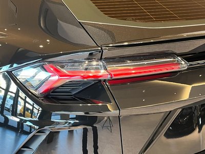 صورة 36 لـ 2019 Lamborghini URUS