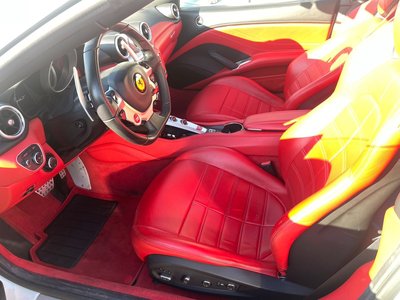 2015 Ferrari CALIFORNIA — фото 15
