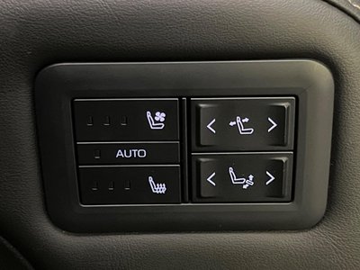 2025 Toyota ALPHARD 照片 33