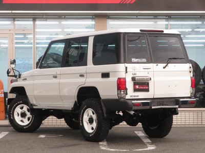 2000 Toyota LAND CRUISER 70 thumbnail 26