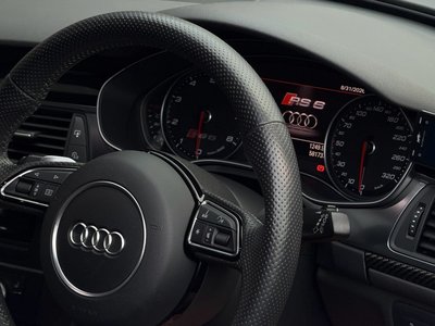 2014 AUDI RS6 AVANT 照片 30