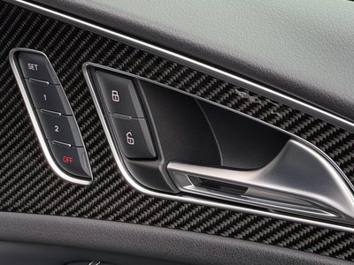 2014 AUDI RS6 AVANT 照片 34