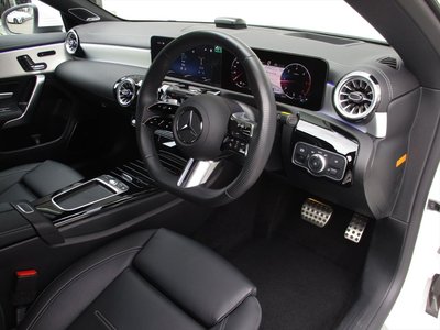 2025 Mercedes-BENZ CLA photo 9