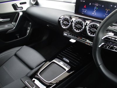 2025 Mercedes-BENZ CLA thumbnail 39