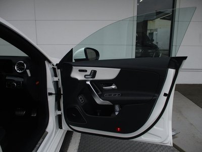 2025 Mercedes-BENZ CLA photo 16