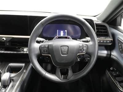 صورة 25 لـ 2025 Toyota CROWN ESTATE