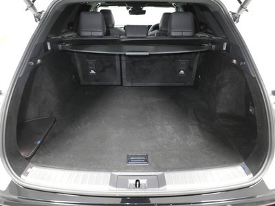 صورة 21 لـ 2025 Toyota CROWN ESTATE