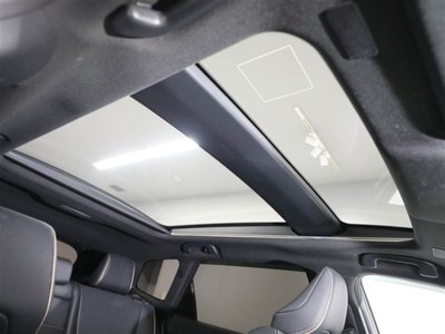 صورة 24 لـ 2025 Toyota CROWN ESTATE