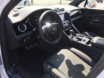 2022 Bentley BENTAYGA 照片 15