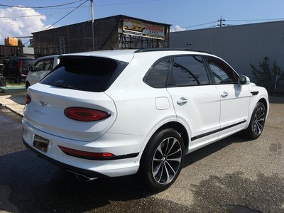 2022 Bentley BENTAYGA 照片 9