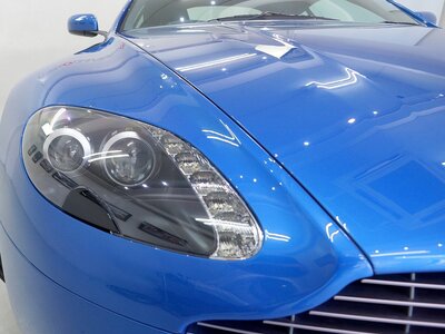 2008 Aston Martin V8 照片 9