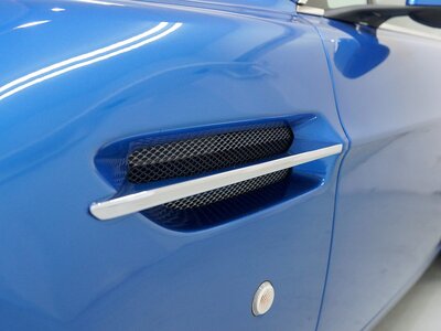 2008 Aston Martin V8 照片 14