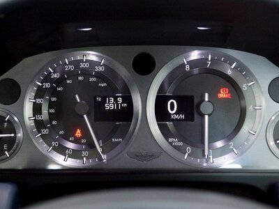 2008 Aston Martin V8 照片 28