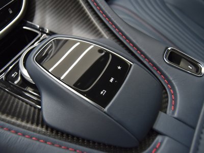 صورة 16 لـ 2022 Aston Martin DB11 VOLANTE