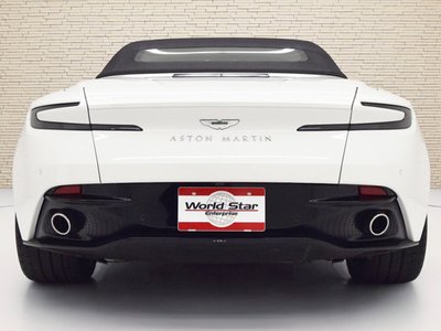 صورة 4 لـ 2022 Aston Martin DB11 VOLANTE