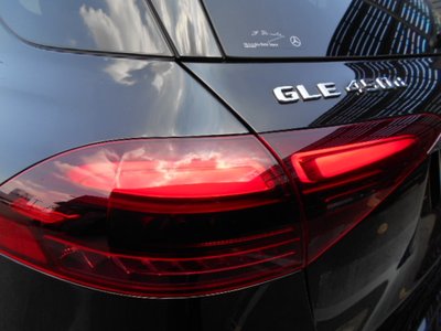 2025 Mercedes-BENZ GLE photo 6