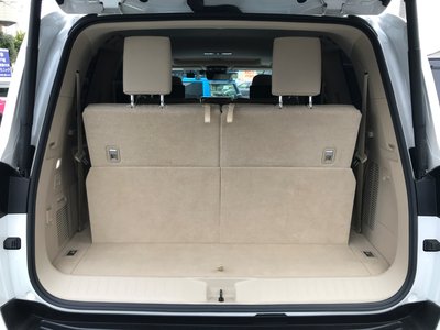 صورة 57 لـ 2023 Toyota LAND CRUISER 300