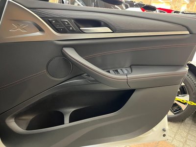 2022 BMW X4 photo 13