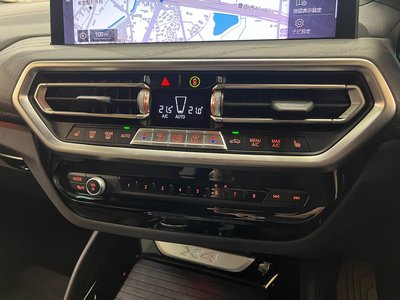 2022 BMW X4 thumbnail 29