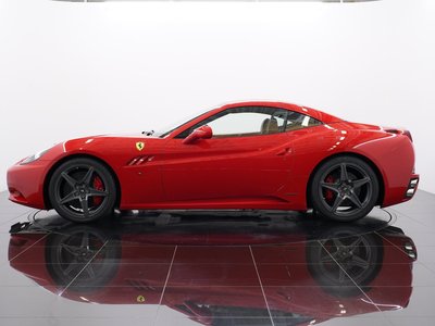 صورة مصغرة 17 لـ 2012 Ferrari CALIFORNIA 30