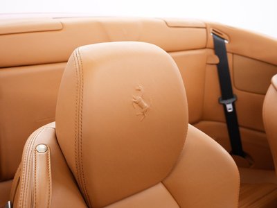 صورة مصغرة 43 لـ 2012 Ferrari CALIFORNIA 30