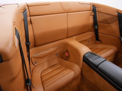 صورة مصغرة 10 لـ 2012 Ferrari CALIFORNIA 30