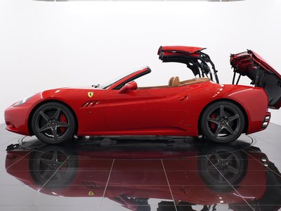صورة مصغرة 28 لـ 2012 Ferrari CALIFORNIA 30