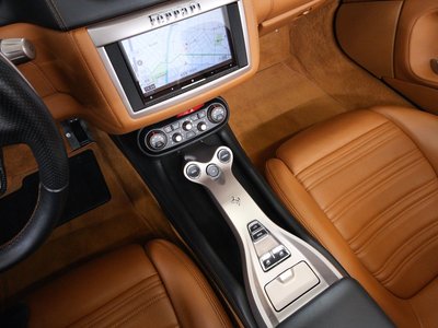 صورة مصغرة 14 لـ 2012 Ferrari CALIFORNIA 30