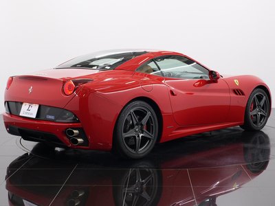 صورة مصغرة 19 لـ 2012 Ferrari CALIFORNIA 30