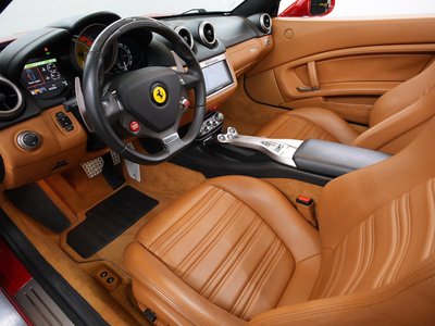 صورة مصغرة 9 لـ 2012 Ferrari CALIFORNIA 30