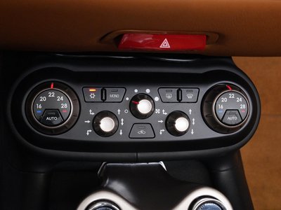 صورة مصغرة 13 لـ 2012 Ferrari CALIFORNIA 30