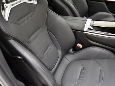صورة 11 لـ 2024 Mercedes-BENZ GLC AMG
