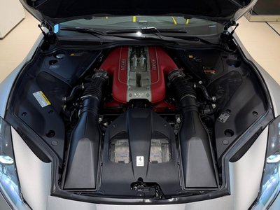 2022 Ferrari 812 GTS 照片 3
