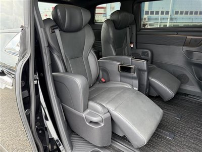 2024 Toyota ALPHARD photo 14
