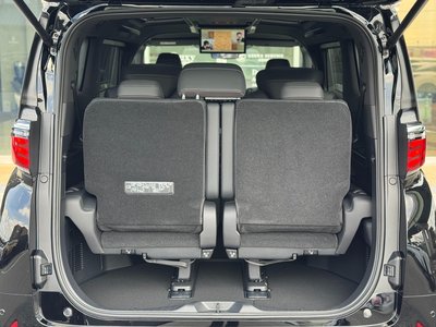 صورة 54 لـ 2025 Toyota ALPHARD