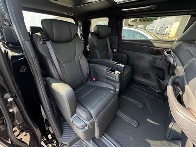صورة 52 لـ 2025 Toyota ALPHARD