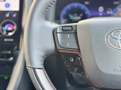 صورة 67 لـ 2025 Toyota ALPHARD