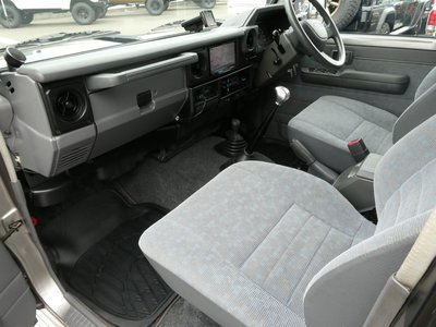 2000 Toyota LAND CRUISER 70 缩略图 42