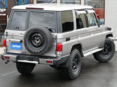 2000 Toyota LAND CRUISER 70 照片 15