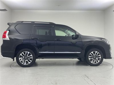 صورة 37 لـ 2023 Toyota LAND CRUISER PRADO