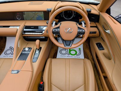 صورة 38 لـ 2020 Lexus LC CONVERTIBLE