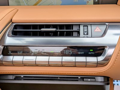 صورة 47 لـ 2020 Lexus LC CONVERTIBLE