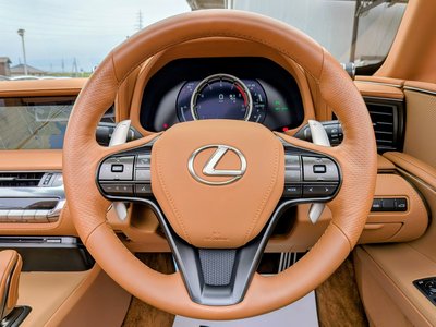 صورة 40 لـ 2020 Lexus LC CONVERTIBLE