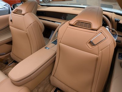 صورة 70 لـ 2020 Lexus LC CONVERTIBLE