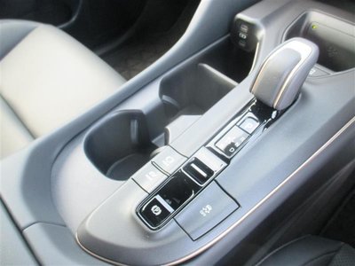 صورة 34 لـ 2022 Toyota CROWN CROSSOVER