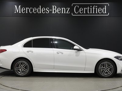 2025 Mercedes-BENZ C-CLASS photo 3