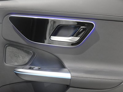 2025 Mercedes-BENZ C-CLASS thumbnail 35