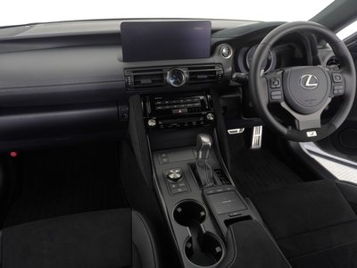 2024 Lexus IS thumbnail 19